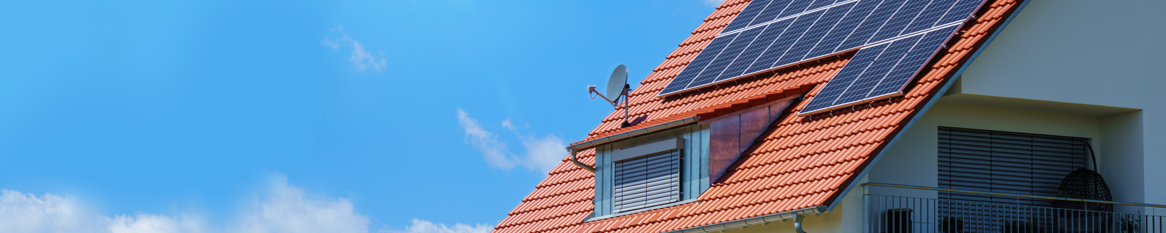 Placas solares en tejados de viviendas