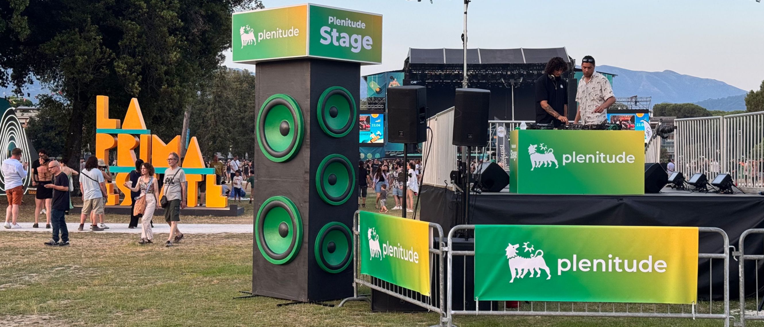 Scena all’aperto del festival La Prima Estate