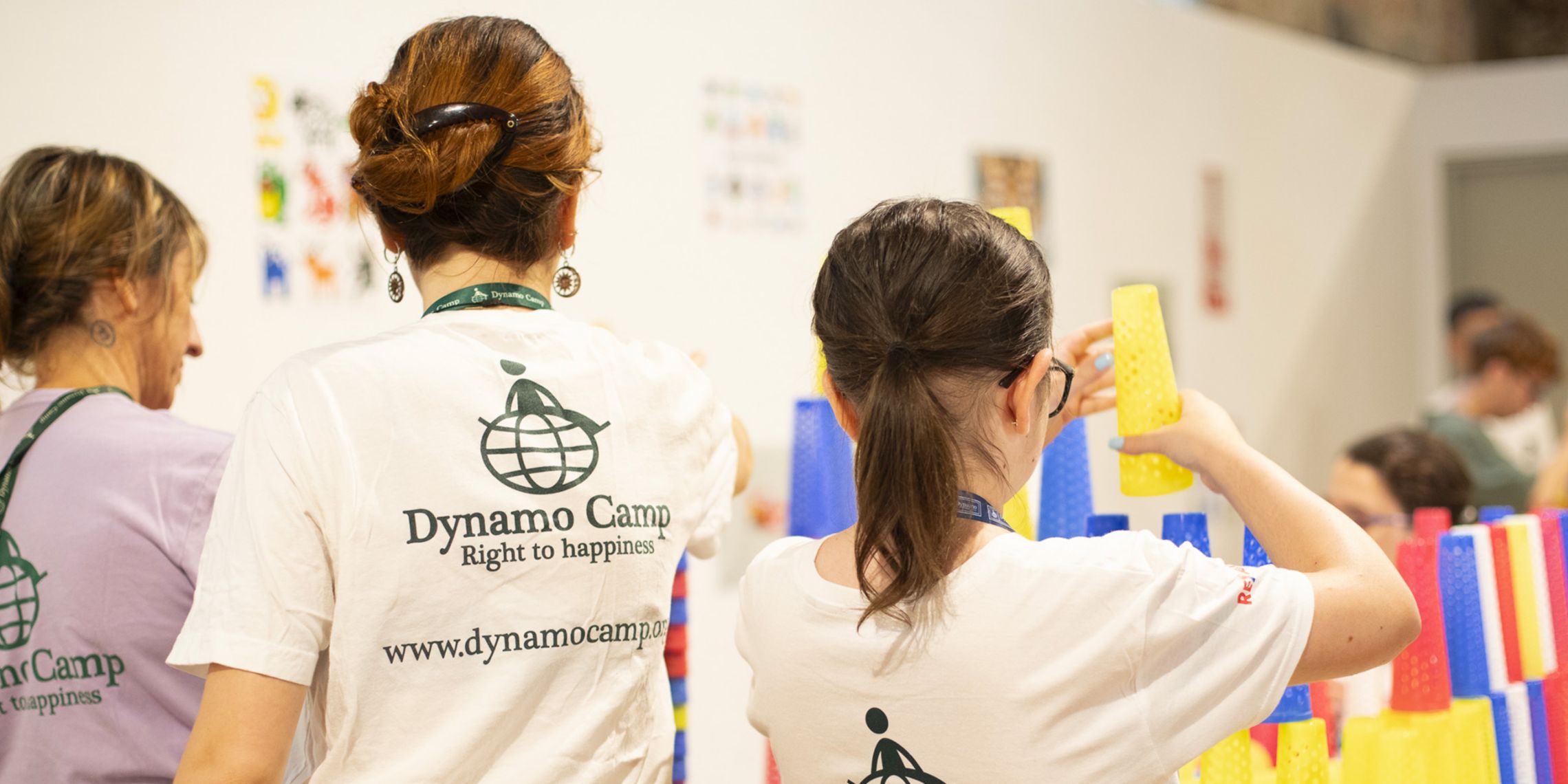 Personas involucradas en actividades lúdicas