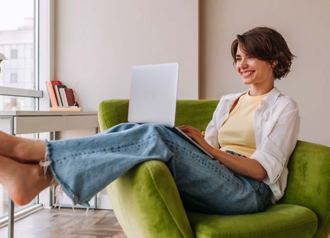 Plenitude, énergie, électricité, appareil pour mesurer la tension électrique