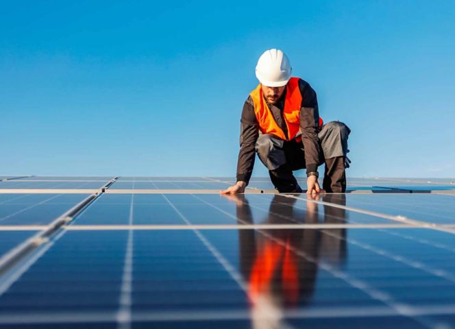 Plenitude, énergie, électricité, centrale solaire photovoltaïque