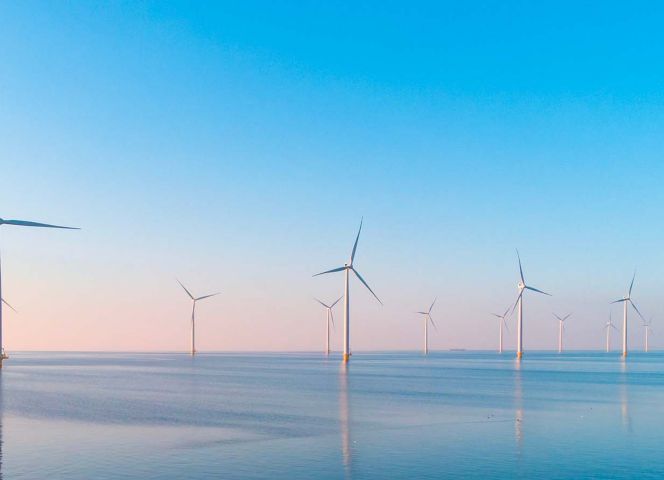 Plenitude, énergie, électricité, autoconsommation, éolienne ou panneau solaire