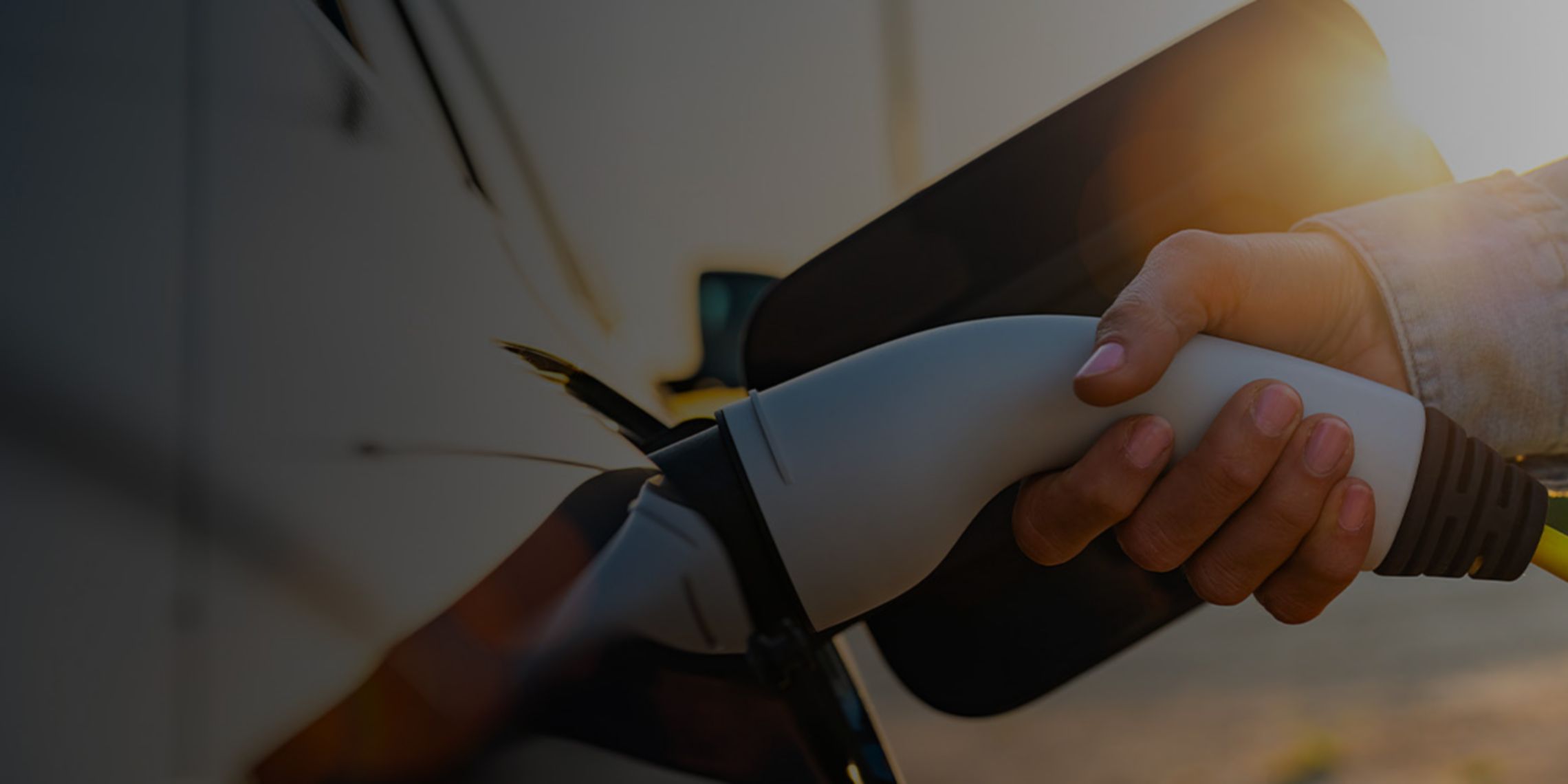 Carro com posto de carregamento